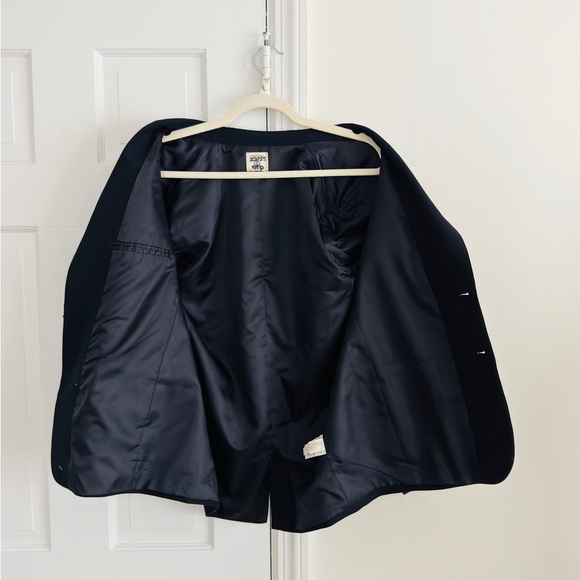 Land’s End Boys Navy Blazer. Size 18-20 - Picture 6 of 7